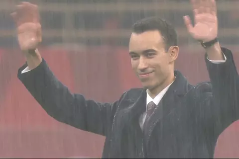 ضربة البداية.. ولي عهد المغرب يفتتح كأس أمم أفريقيا 2025 (صورة)